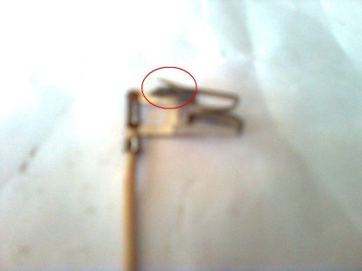 Końcówka kabla wyjęta z kostki