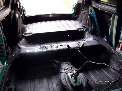 P205 T16 Lord - antykorozja i wyciszanie 02.JPG