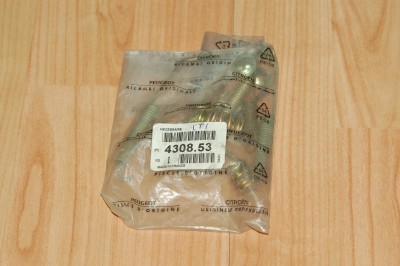 Ory sprężynki tylnych hamulcy bębnowych