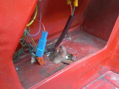 20120717_009.jpg (1000.22 KiB) Przejrzano 11471 razy peżoty nie gnijo bo ocynk !