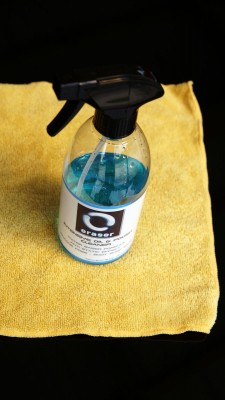 Resztki pasty czyscimy CarPro Eraser - super zapach do tego