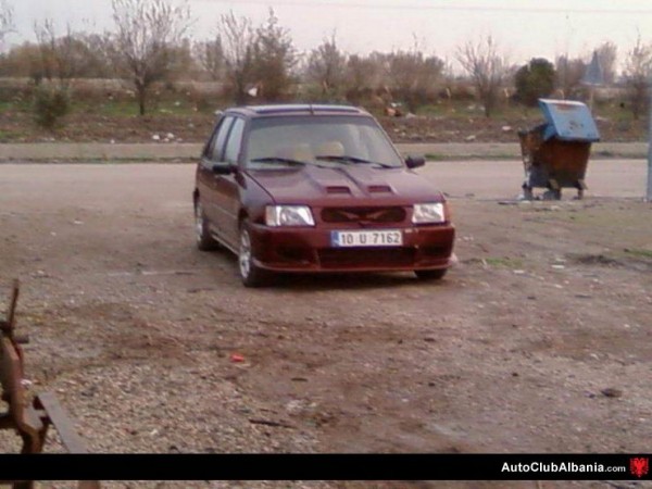 albania peugeot_205_gti_4647.jpg