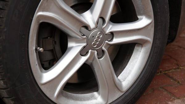 Kola jak widac strasznie uwalone nie sa, przynajmniej czesc zewnetrzna