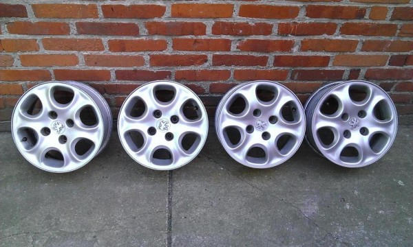 alufelgi.jpg (129.04 KiB) Przejrzano 5574 razy 14"