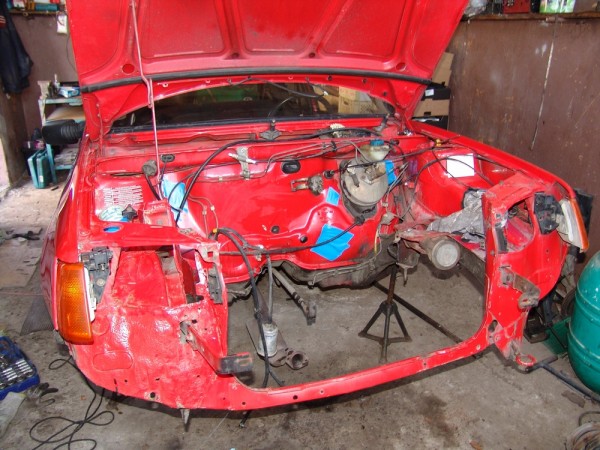 o gustach się nie dyskutuje ale czystą komorę silnika chyba każdy lubi:) Po pierwszym myciu już trochę przejrzało :)