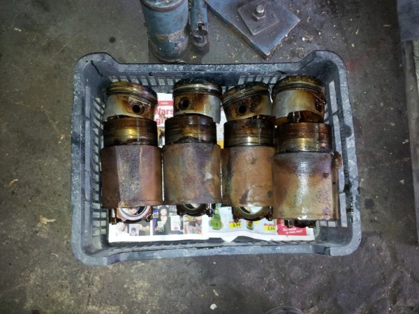 tłoki stare.jpg (229.49 KiB) Przejrzano 5931 razy tłoki stare.jpg