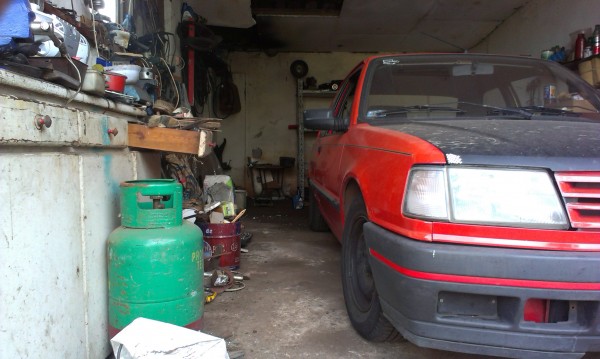 2013-08-12 17.22.21.jpg (771.27 KiB) Przejrzano 8925 razy garaż średnio zdeburdelizowany :P