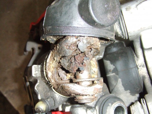 DSCF1076.JPG (1.24 MiB) Przejrzano 31765 razy ten smar ma chyba z 20 lat