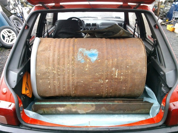 Beczka do 105cm wysokości mieści się nawet bez kombinacji.