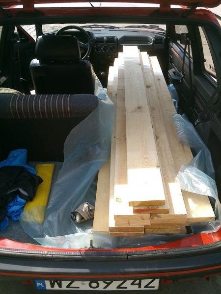 Na zdjęciu drewniana studnia do samodzielnego montażu:)<br />Dłużyce po ok.250cm, niestety rozkład masy nieoptymalny.
