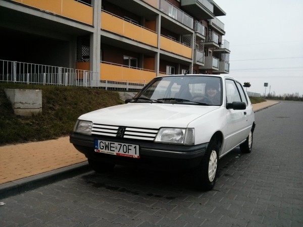 Pierwszy raz za kierownicą. Szkoda, że nie nagrałem tych okrzyków radości.