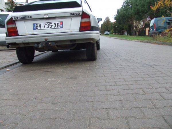 DSCF1871.JPG (1.25 MiB) Przejrzano 28277 razy Tylne zawieszenie węższe niż przednie.