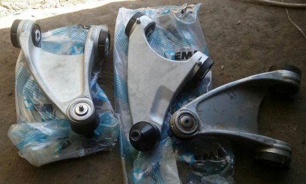 _20180407_203317.JPG (1.56 MiB) Przejrzano 17564 razy Te w poduszkach to fabryka.