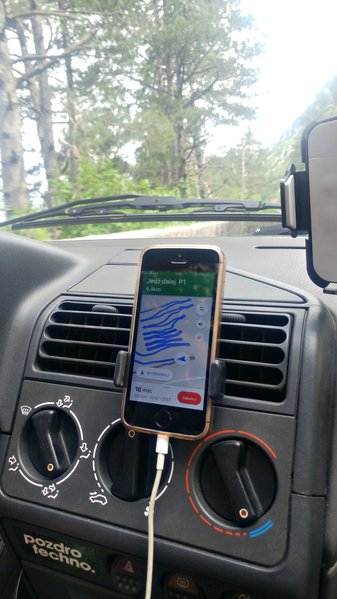 20180503_104115.jpg (635.95 KiB) Przejrzano 10680 razy Google Maps na kotorskich serpentynach. Opisy grozy tego miejsca są przesadzone. Nikt nie zginął podczas próby ataku szczytowego. 205-tkami po prostu tam wjechaliśmy i wypiliśmy kawkę na tarasie kawiarni.