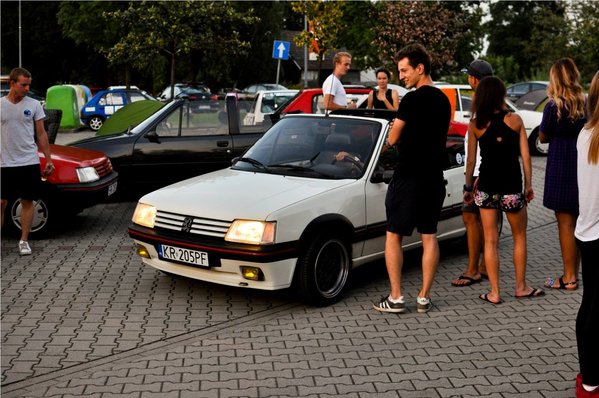 40427424_2153100174961289_8901594680471322624_o.jpg (252.27 KiB) Przejrzano 10913 razy Europ Raid w Krakowie. Fot. Rafał Pilch Photography