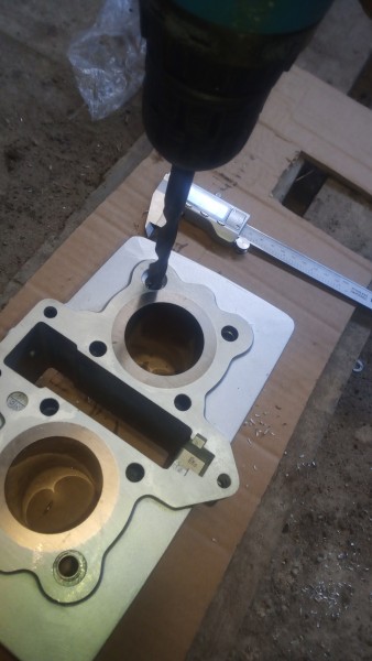 IMG_20210227_145107.jpg (1.19 MiB) Przejrzano 12032 razy Przeoczona tulejka ale nie ustalająca.